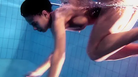Zlata Oduvanchik Super Hot Virgin Babe In The Pool