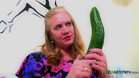 Solo Milf Masturbating With Toys