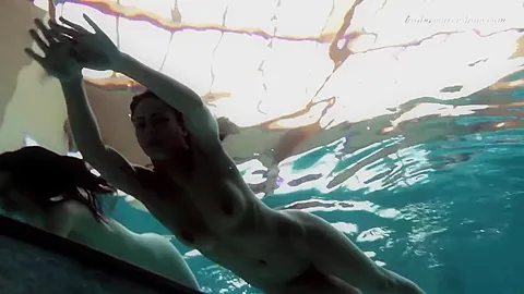 Nina And Zlata Oduvanchik Underwater Lesbians