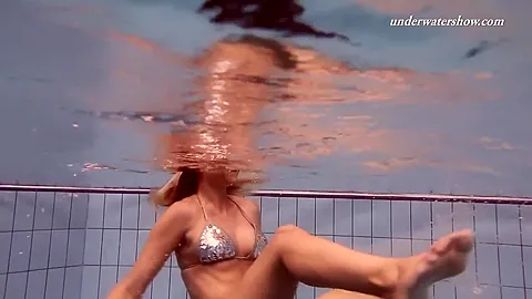 Iva Brizgina Hot Underwater Tight Ass Babe