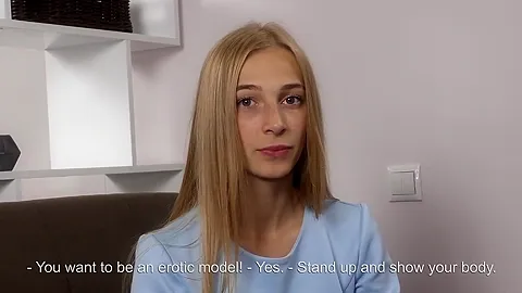 Lizka Gerenda Super Hot Solo Babe Masturbating