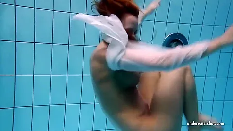 Silvie Hot Underwater Babe