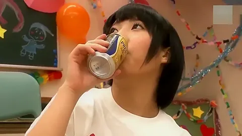 Japananese Lesbian Orgy!!! (full Vid)