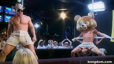 Amateur in Shenanigans at the Club