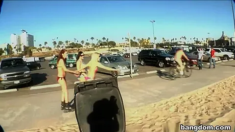 Beach Raiders!