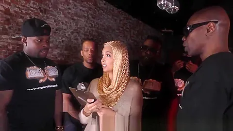 Hijab Babe Gets BBC Cum Bukkaked
