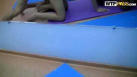 Seductive babe is getting double penetrated