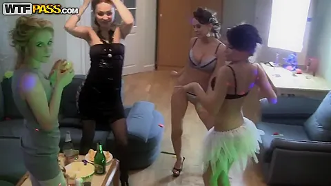 A slutty bride-to-be has 1 last filthy fling