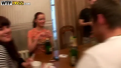 Layla, Lola, Ruby, Sunny have students 18+ party