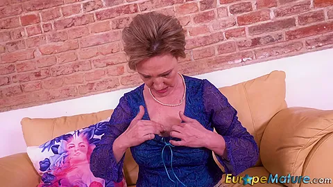 EuropeMaturE Solo Masturbation Milena Fingering