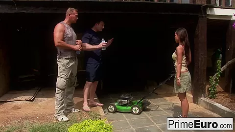 Asian Hottie Jade Gets Double Penetrated Outdoors - PrimeEuro