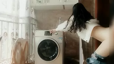 Step brother’S LUNCH BREAK, SEDUCE STEPSISTER’S JEANS AND ENTER