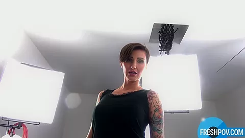 I Came to Fuck! Short Hair MILF Gabriele Quoci for FreshPOV