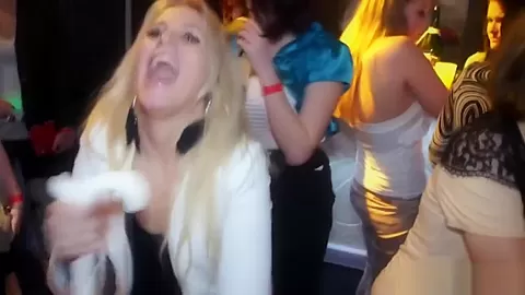 Amateur euroteen party babes get down closeup