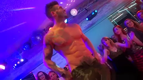 Amateur euro skanks cocksucking at sexparty