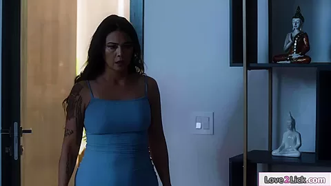 Petite busty stepdaughter facesits her mature asian stepmom