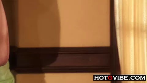 Squirting Brunette Wants Workers Cock