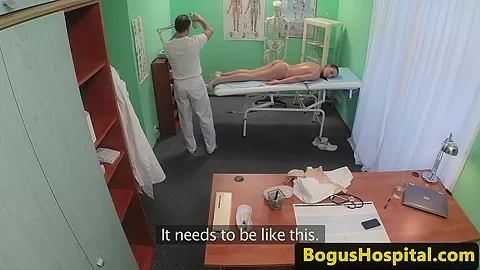 Fake doctor pussylicks nurse on exam table