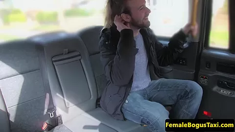 lady taxi driver facefucked by passenger