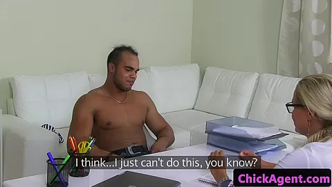 Casted euro tugging amatuer gets cumshot