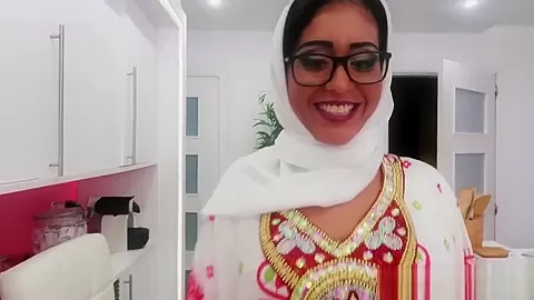 Aysha árabe musulmana follada en hijab por Jordi ENP. FINAL FELIZ