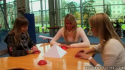 A group of blondes goes to a science fair