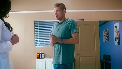 Brazzers - Doctor Adventures - Doctor, I Che