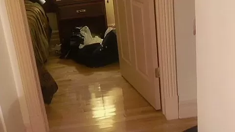 2 Women Bathe In Make Water
