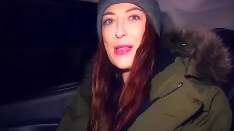 A Camgirl Fucks With A Fan 7 Min