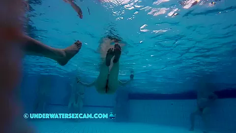 Now That's What I Call A Hot Couple