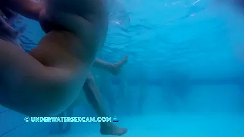 This Lady Has Really Insanely Great Big Tits That Want To Swim On Top