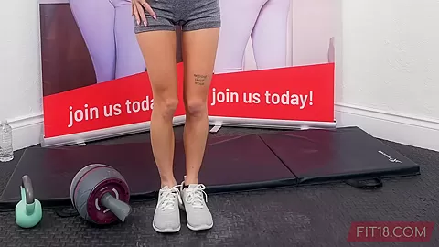 FIT18 - Eva Generosi - Casting Perfect Body 5 feet 88lb Petite Italian