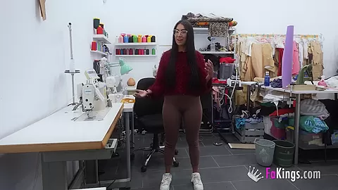 Young Amateur Latina Lara Rey Shows Us How Much Fun She Has With Her Friends