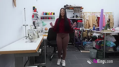 Young Amateur Latina Lara Rey Shows Us How Much Fun She Has With Her Friends