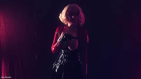 Moaning Milf Loves Good Fisting And Wet Pussy Play! Latex Fetish Horny Girl With Arya Grander