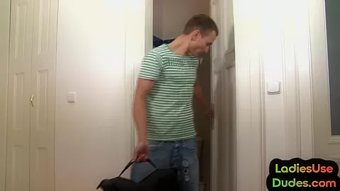Mean amateur brits assfuck man