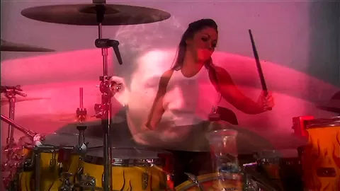 Horny girl fucked