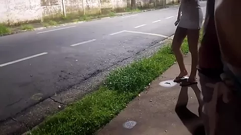 Punheta Arriscada No Ponto De Onibus Ao Lado De Uma Desconhecida Linda E ? 6 Min