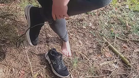 Tits Beeing Slapped On Hunting Stand