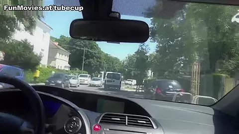 Sissiemaus in Drive By Blowjob - FunMovies
