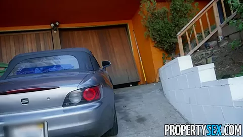 Redhead real estate agent performs sexual favors