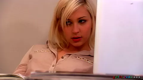 Exotic pornstar K.C. Williams in Amazing Solo Girl, College xxx video