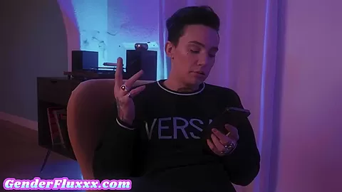 Big-titted Big Bootie Dyke Babe Eating 21yo Cunt Of
