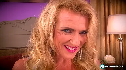 She Sucks Cock With That Mouth, Too - 40SomethingMag