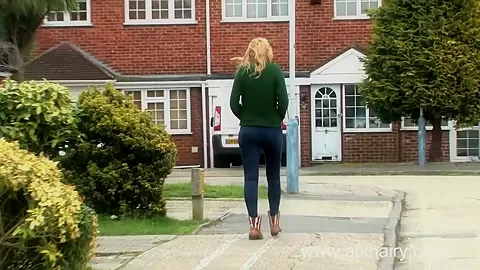 Hairy Brit Dianne shows off her tight body