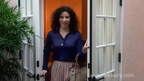 Date with a hairy princess Sativa Verte 1