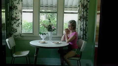 Pussyeating lesbian sixtynines beautiful gf