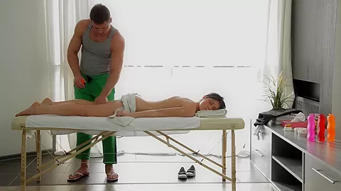 Glamour porn video with Fantina having sex