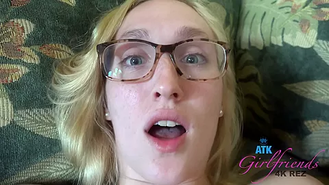 You Make Out With Victoria And Work Your Way Down To Her Pussy