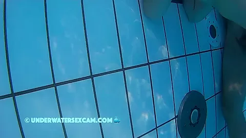 Guy Uses Jet Stream For Teasing Girl